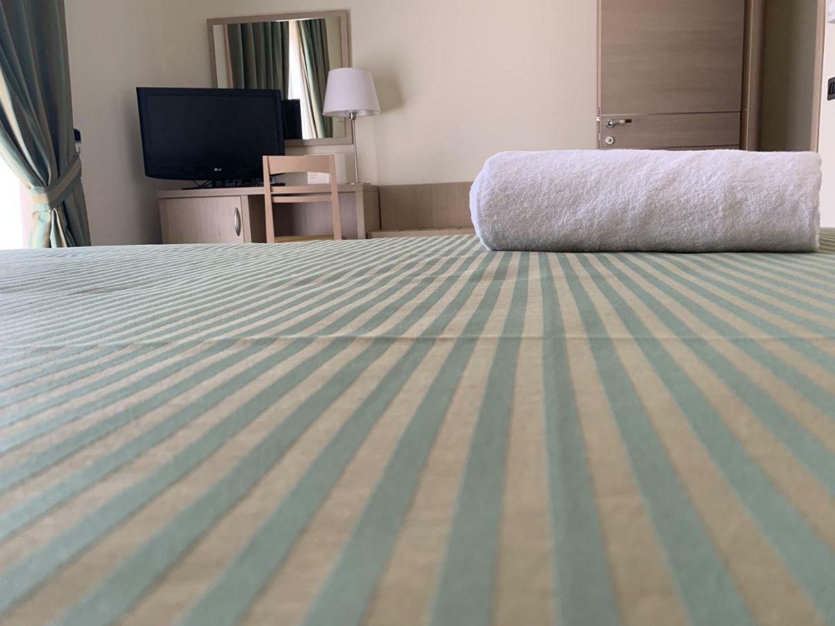 Hotel Palace ジョイア・タウロ エクステリア 写真